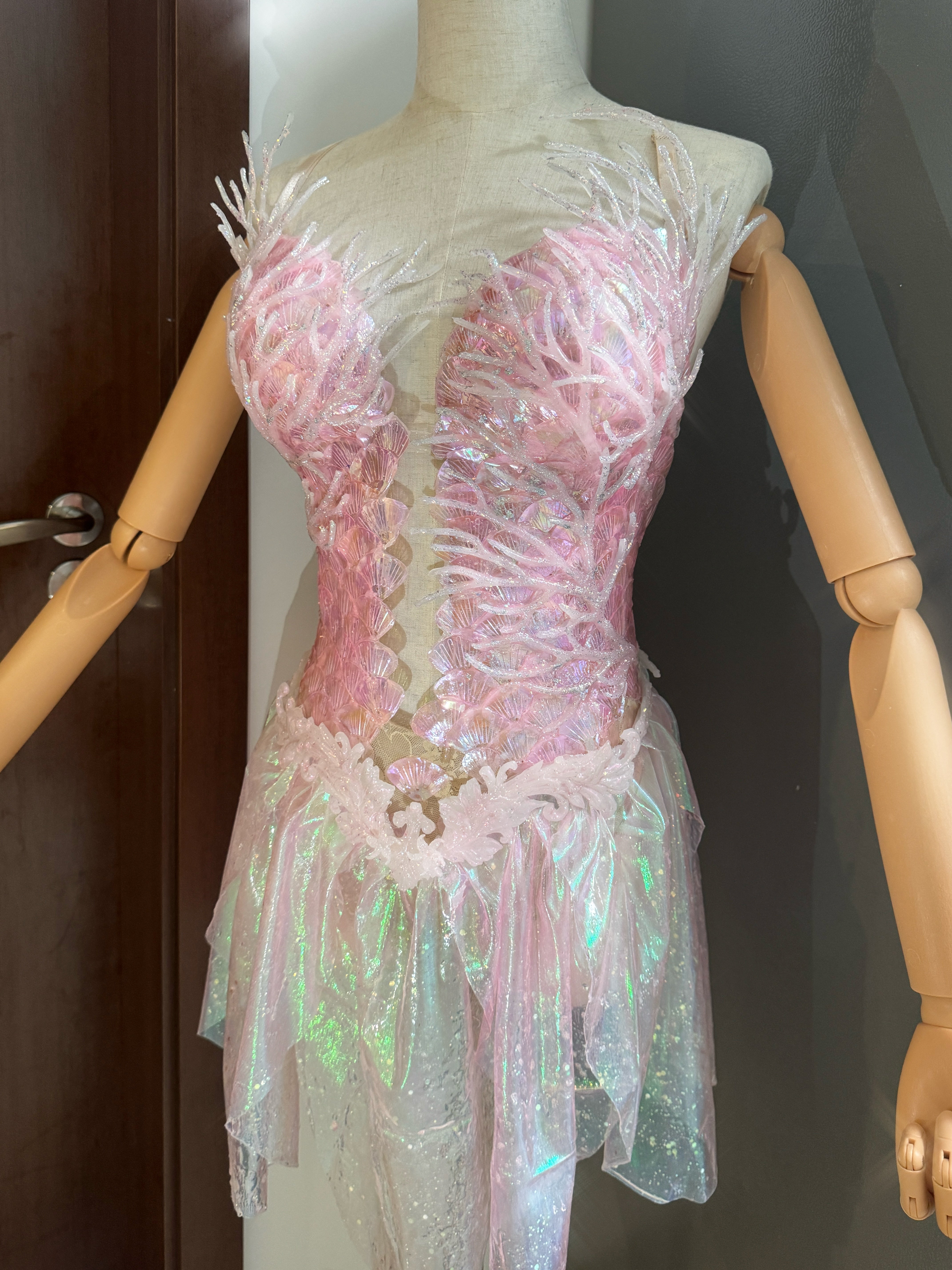 QIANZHI Coral UV Mermaid Top